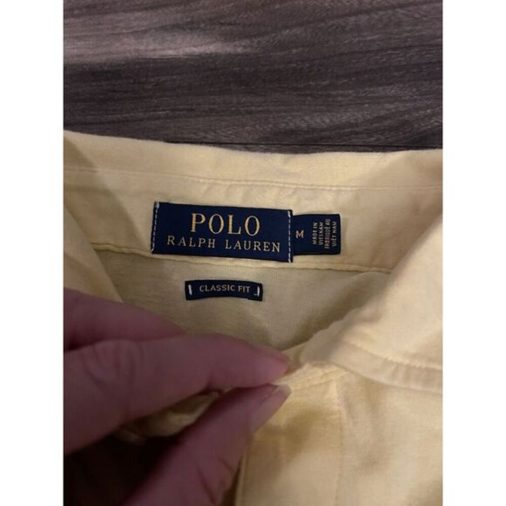 Mens canary yellow Polo Ralph Lauren.  Size M.‎  light blue logo Classic Fit 117